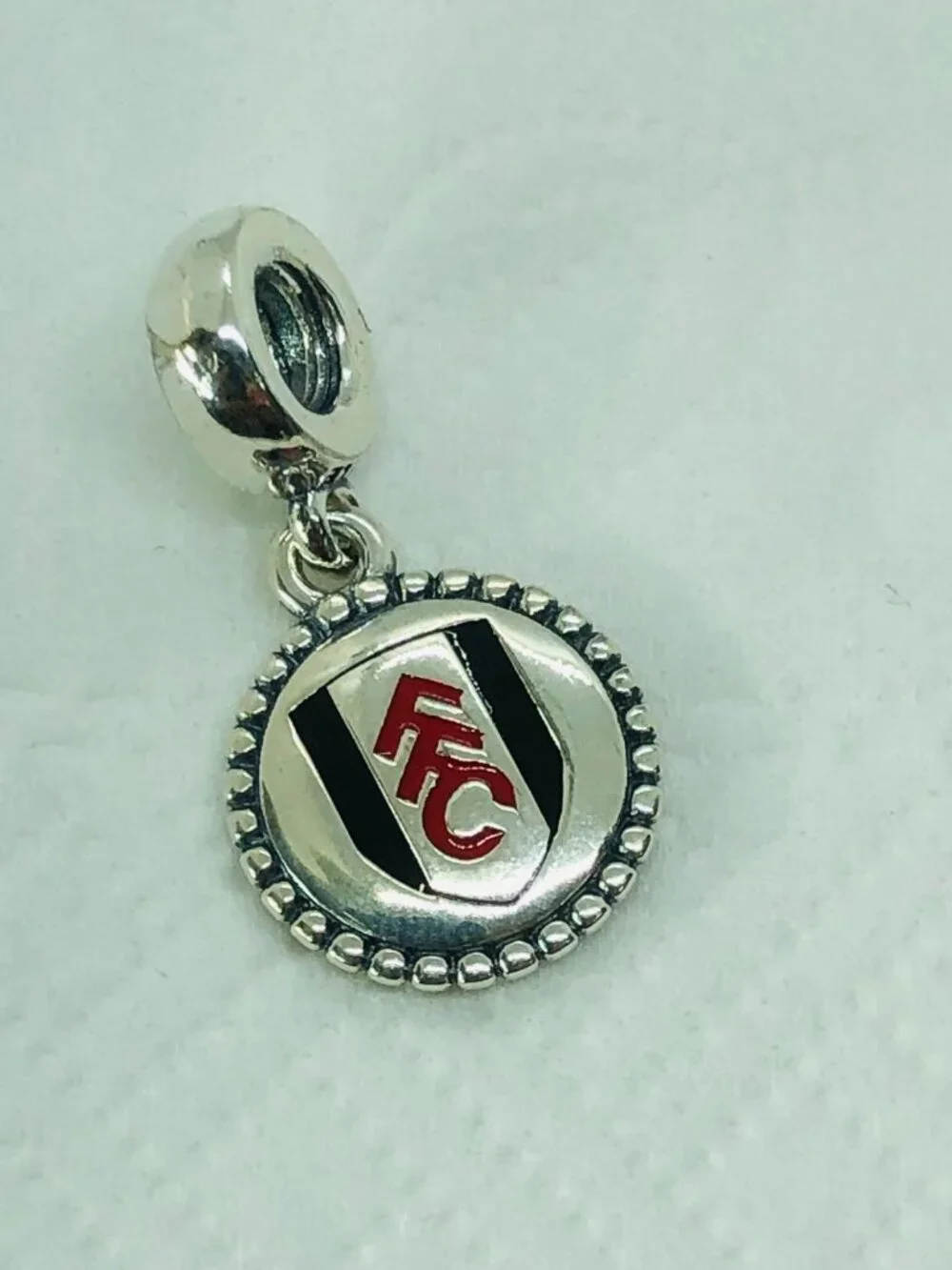 ✨ ✨Pandora Fulham FC Fan Flag Charm Pendant S925 Sterling Silver